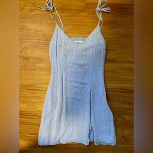 Abercrombie mini blue polka dot dress with slit (xs)!!